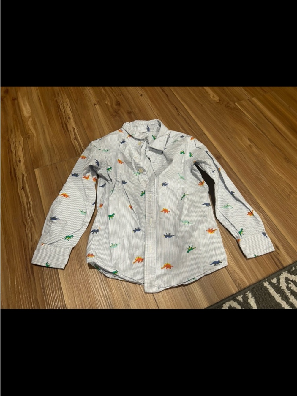 Carter's Light Blue Striped Button-Up with Multicolor Dino Print Size 6/6A